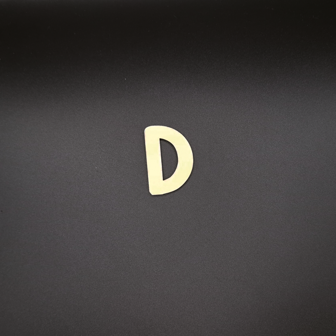 D