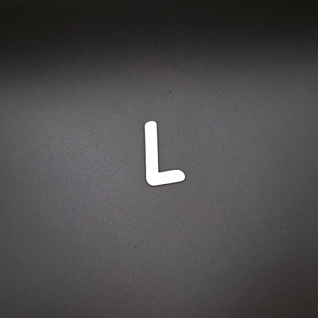 L