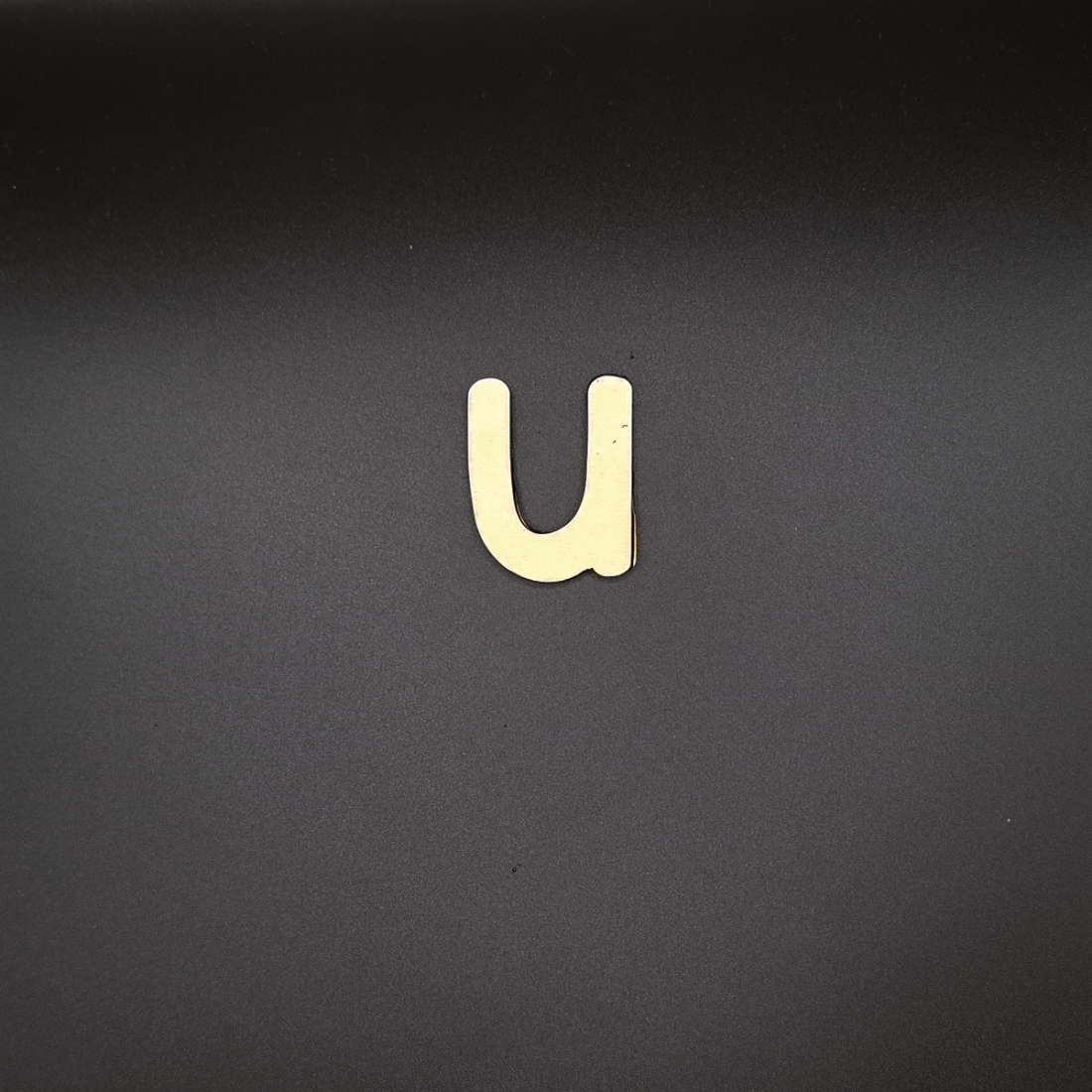 U